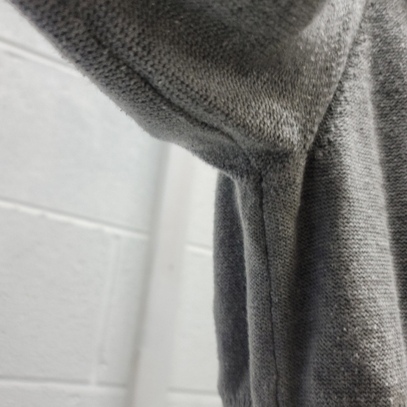 DKNY Women’s Buttoned Cardigan Sweater XL Grey Embroidered Flowers Boho Chic - Picture 5 of 5